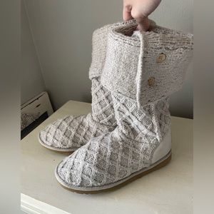 UGG Cream Sweater-boots